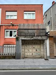 Local commercial  Rúa linneo. Local de 470 m2 en santa cristina – oleiros