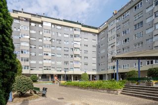 Appartement  Calle tierno galván. Piso luminoso y soleado en acea da ma – culleredo, con garaje y