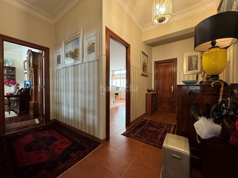 Foto 5d4cd7ae-dbe9-43da-b506-694b77f66045. Flat with heating in Centro Ferrol