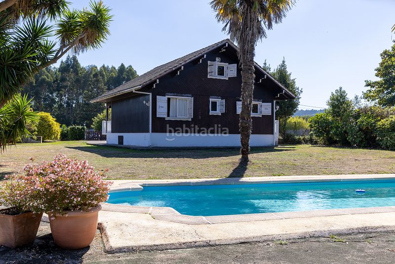 Foto 59c65240-826c-4504-bf3a-22f14f434e1d. Casa amb calefacció piscina a Maianca Oleiros