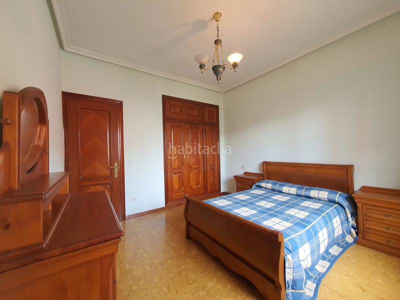 Foto 99dabba3-7484-4045-ab24-1b683194bcf1. Casa aparellada a el berrón - avda. de langreo 27 a Siero