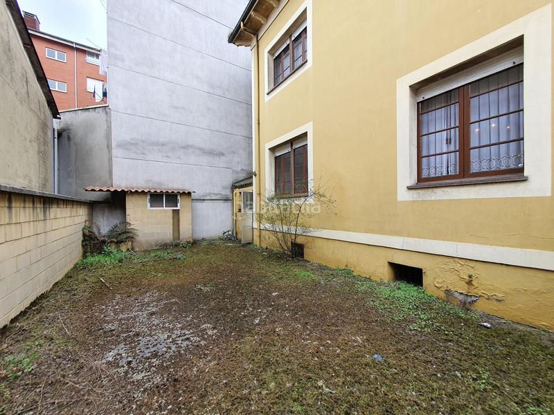 Foto c2bd73b4-e0a9-4a8f-a1ed-e474e0b2eb72. Casa aparellada a el berrón - avda. de langreo 27 a Siero
