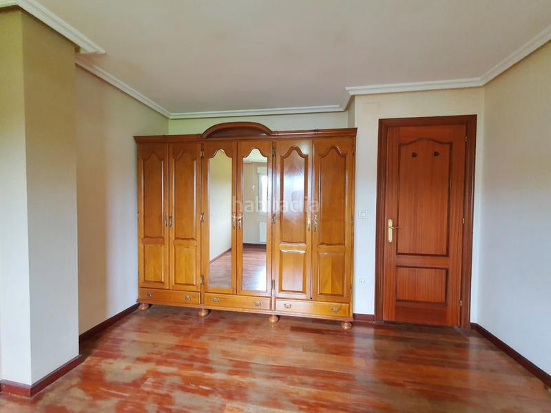 Foto 5b360d64-9b6e-46cc-b59e-2db1a38e7e5a. Casa amb calefacció a Sariego