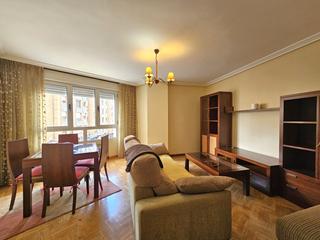 Location Appartement  Pola de siero - cl pacita vigil la guaxa. Piso todo exterior, con garaje y trastero.