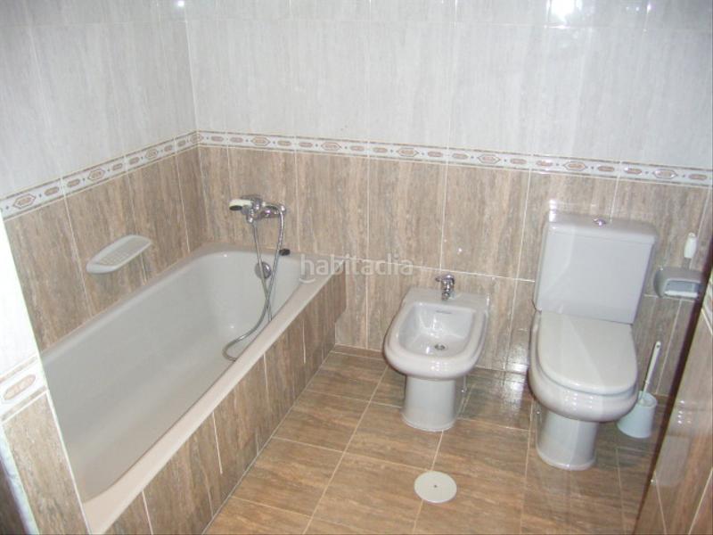 Foto f8b9999e-1cfe-44d3-be1e-3f43ad52f6c3. Alquiler piso apartamento en parque centro habana en Siero