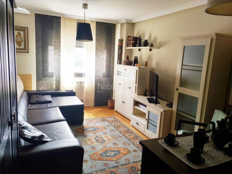 Foto b3a54132-df27-44a8-bd44-ade7c287530e. Rent flat with heating parking in la pola Siero Siero