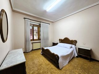Maison jumelée à El berrón - avda. de langreo 27. Casa señorial en el casco urbano de el berron