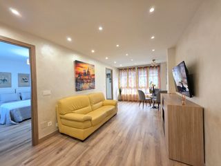 Rent Flat  Pola de siero - cl ildefonso sanchez del rio. Piso en alquiler en el centro de pola de siero