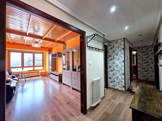 Rent Flat  Pola de siero - hermanos felgueroso. Piso de 3 habitaciones en pola de siero