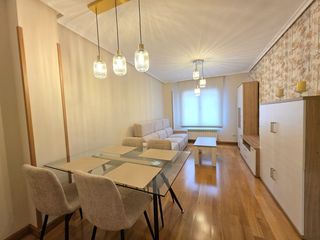 Lloguer Pis  Oviedo - cl javier grossi. Piso con trastero y garaje, centrico