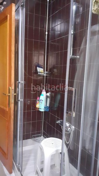 Foto c2ccfa1d-f8a1-4477-a59b-aecb82b5cf9d. Maison avec chauffage parking piscine dans Coles