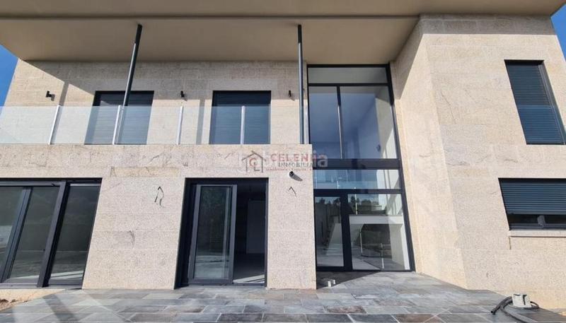 Foto 255f8e05-5ca8-452d-a221-19ea51c086a3. Chalet con riscaldamento parcheggio in Barbadás