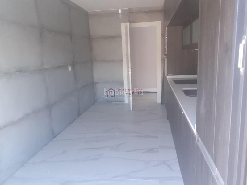 Foto cc143acf-36d7-46fb-9ffe-d0ce6a8b84b7. Chalet con riscaldamento parcheggio in Barbadás