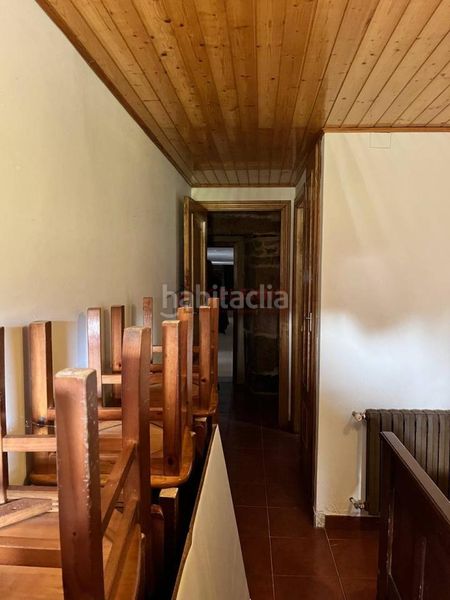 Foto 4332292a-4c76-4dfb-a45d-96061c92d3d9. Local comercial en Pobra de Trives (A)