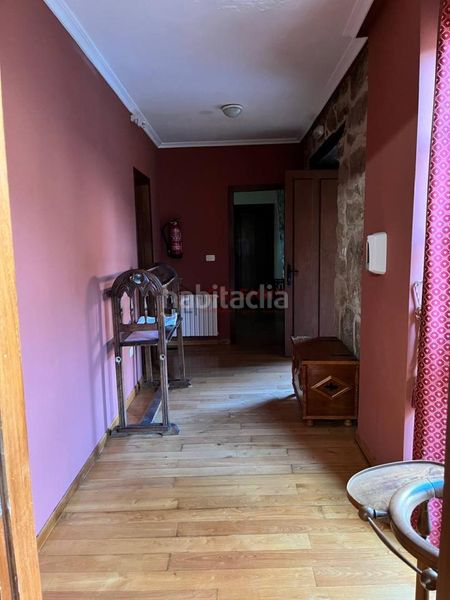 Foto 8d82a756-47ee-4132-a1a3-89576fa4fa6a. Local comercial en Pobra de Trives (A)