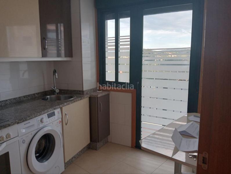 Foto f668639e-bf0a-4e4d-9521-d7b36cd1262c. Appartement mit heizung parking in San Cibrao das Viñas