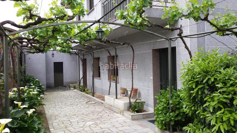 Foto 0ad73a99-75aa-40c1-9564-a9d35c167970. Chalet en Mariñamansa Ourense