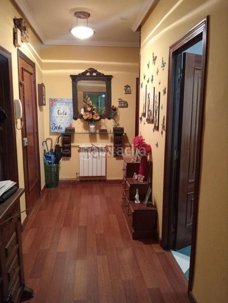 Foto b95923ef-456d-4b86-9e47-7583257ae4a0. Flat with heating in San Rosendo Ourense