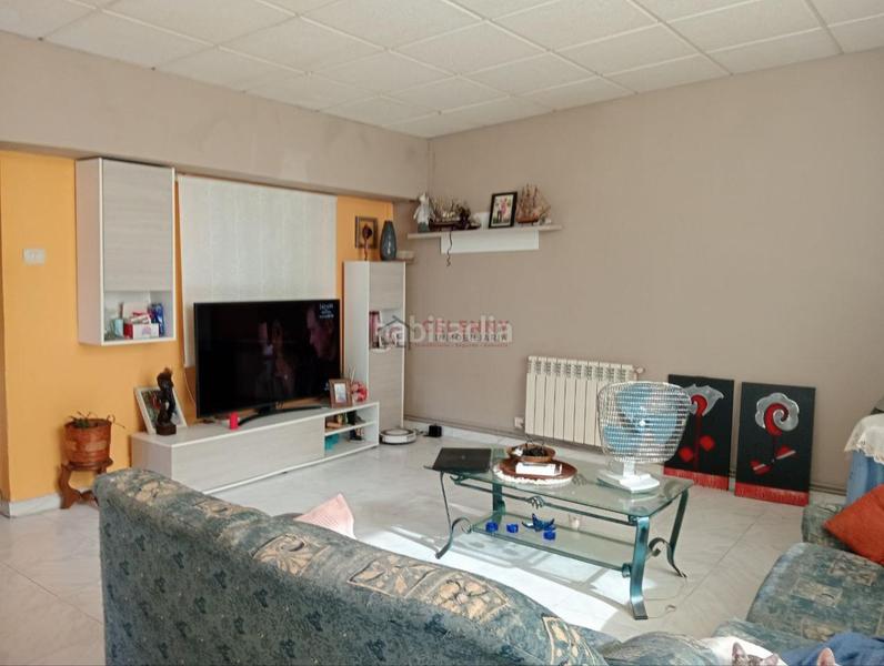 Foto 76ca0864-ad94-4b5d-a1d7-467175cbdbab. Piso en San Rosendo Ourense