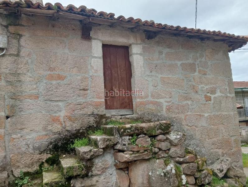 Foto 90cf031b-8856-470d-8fb2-11be15663798. Casa adossada amb calefacció aparcament a Allariz
