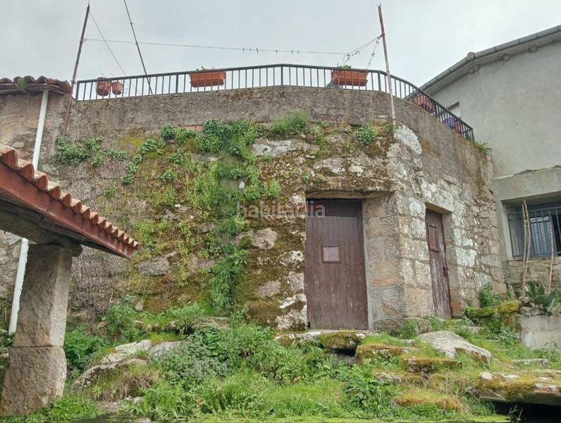 Foto 96f32942-b921-46f9-8d39-0c4802c3267a. Casa adossada amb calefacció aparcament a Allariz