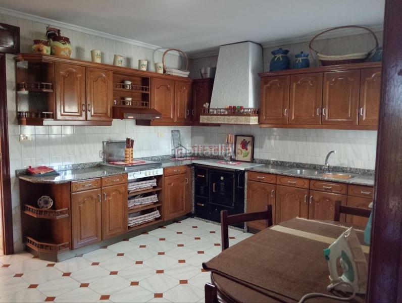 Foto 0b7903ac-81fe-460c-81ca-cc2f533921b2. Chalet con riscaldamento parcheggio piscina in San Cibrao das Viñas