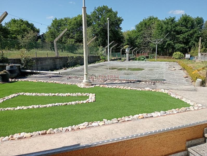 Foto 3985e552-8dce-4979-af91-ab0b01e2a97f. Chalet con riscaldamento parcheggio piscina in San Cibrao das Viñas