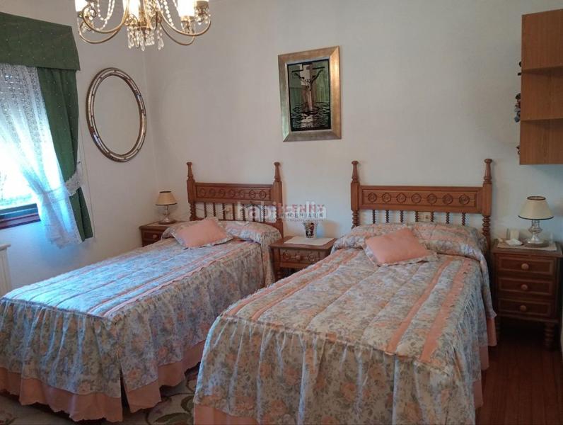 Foto 7c627612-3316-4f57-b2aa-f5f9a1f2d7a5. Chalet con riscaldamento parcheggio piscina in San Cibrao das Viñas