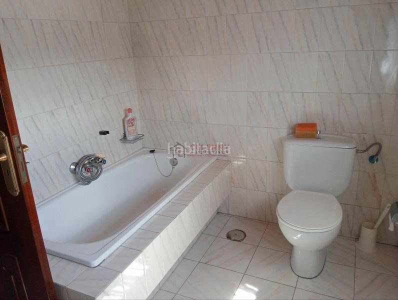 Foto b67d6c28-076b-45fe-974d-fcd6d43dc44c. Chalet con riscaldamento parcheggio piscina in San Cibrao das Viñas