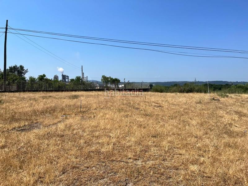 Foto 8a953516-e38d-40e0-bda7-ba2c6302cf90. Terreny residencial a Barrocanes Ourense