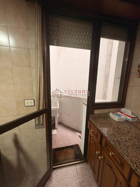 Foto 3b264e7e-6b45-4652-b9a2-d644d282ab8c. Rent flat with heating parking in Centro Ourense