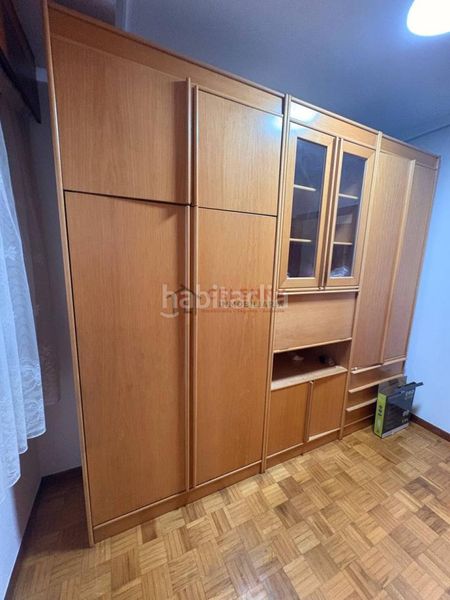 Foto a890e2dd-e3fa-405b-bb59-5ed13e17a72b. Rent flat with heating parking in Centro Ourense