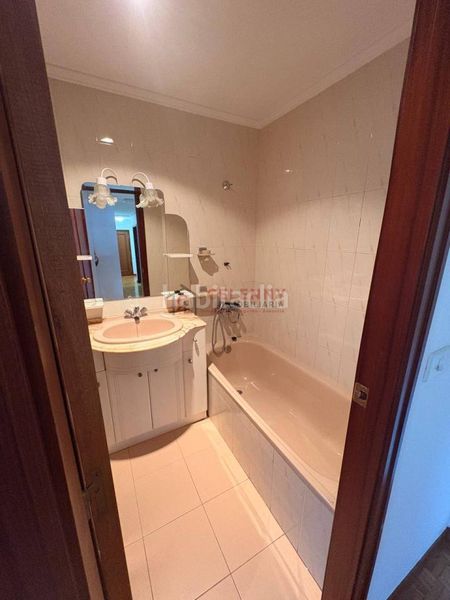 Foto d2873996-3c5d-4af7-8823-6607872cbf0a. Alquiler piso en Centro Ourense