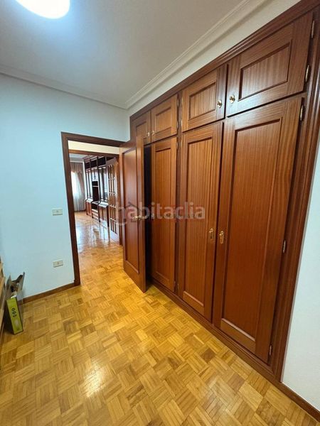 Foto e35e045d-f466-43c5-9f0c-ae99ee01a456. Alquiler piso en Centro Ourense