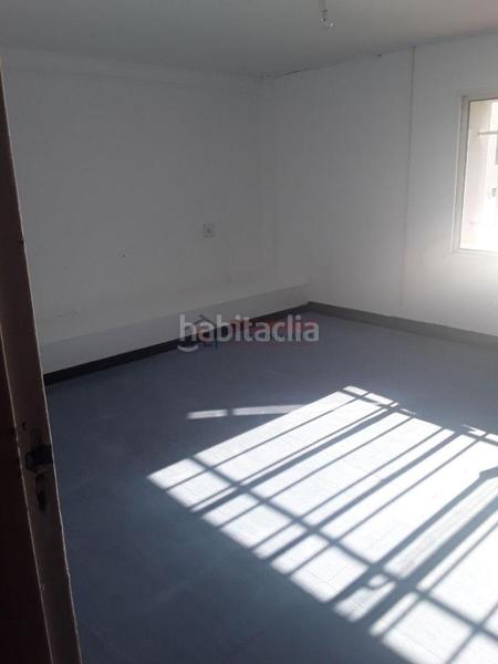 Foto e26f7e7c-5349-4ffe-8ff3-c784dcdd3907. Alquiler local comercial en Casco Viejo Ourense