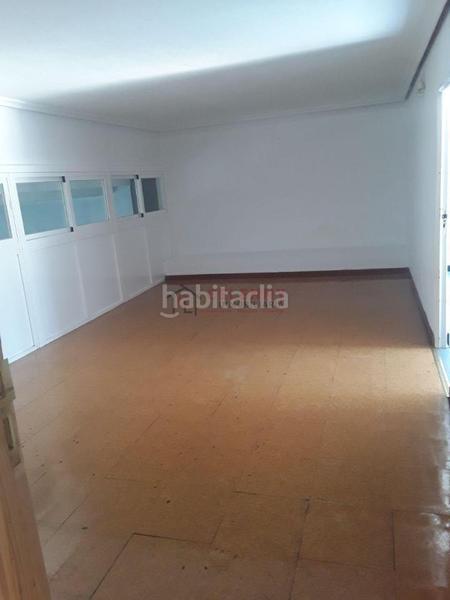 Foto 4f7aec4f-d0b8-4950-b605-95dc9ae1edcb. Lloguer local comercial a Casco Viejo Ourense