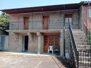 Masia a Paderne de Allariz
