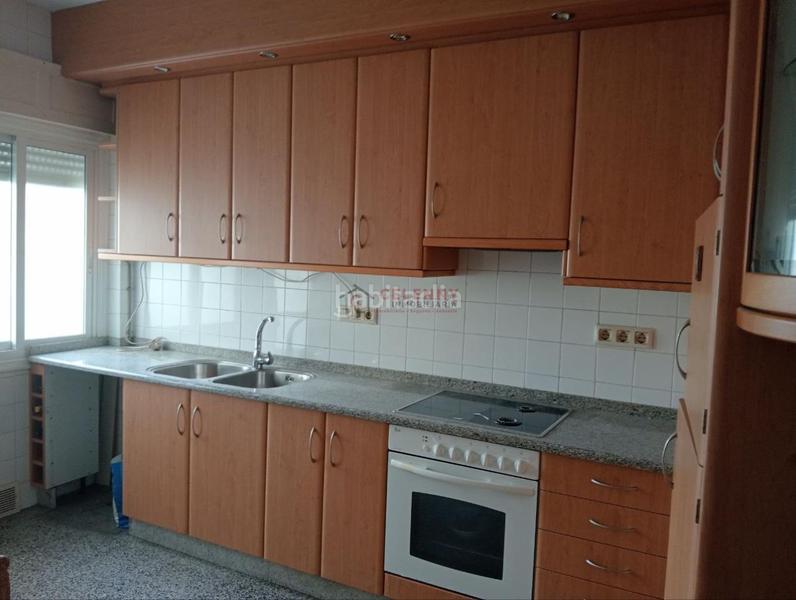 Foto d959cf65-0b0e-4c26-a4ff-b62f64b81a7f. Appartamento con riscaldamento in Centro Ourense