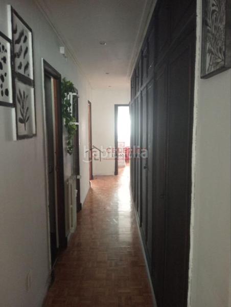 Foto f2998336-f4b0-4bac-863b-2c4db64c020b. Appartamento con riscaldamento in Centro Ourense
