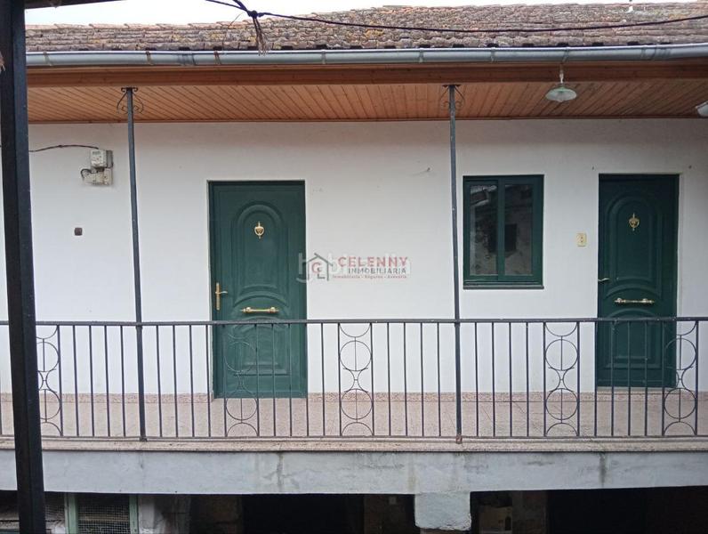 Foto c81877dc-deb8-41db-bb0a-19803a1c9776. Masía en San Cibrao das Viñas