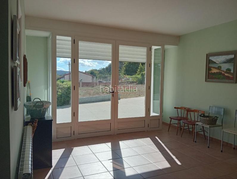 Foto 26eafe6b-eaef-4fbe-9577-029d92324876. Xalet amb calefacció aparcament piscina a Toén