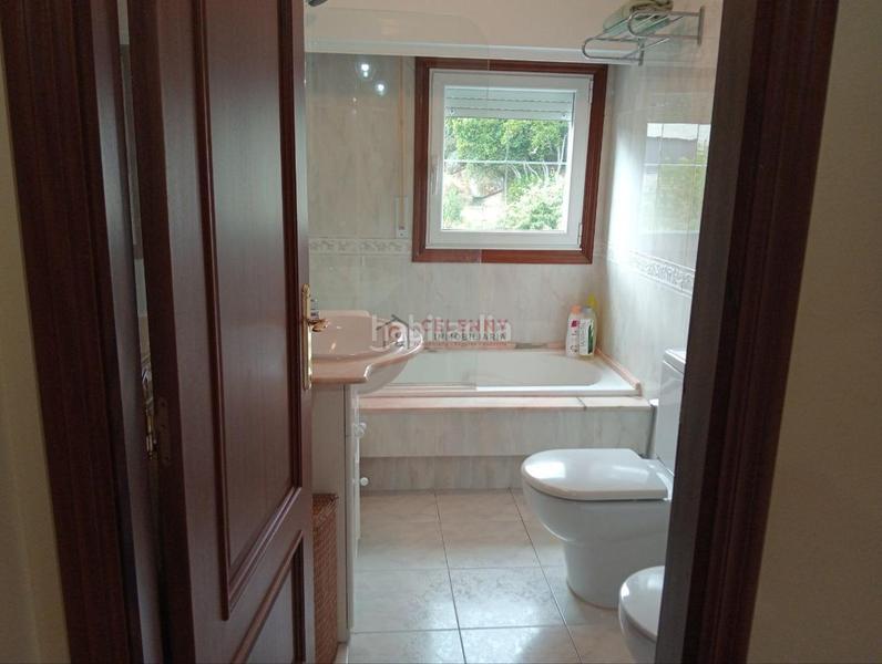 Foto b783bbd7-896b-45c3-8426-21a01be2a4d9. Xalet amb calefacció aparcament piscina a Toén