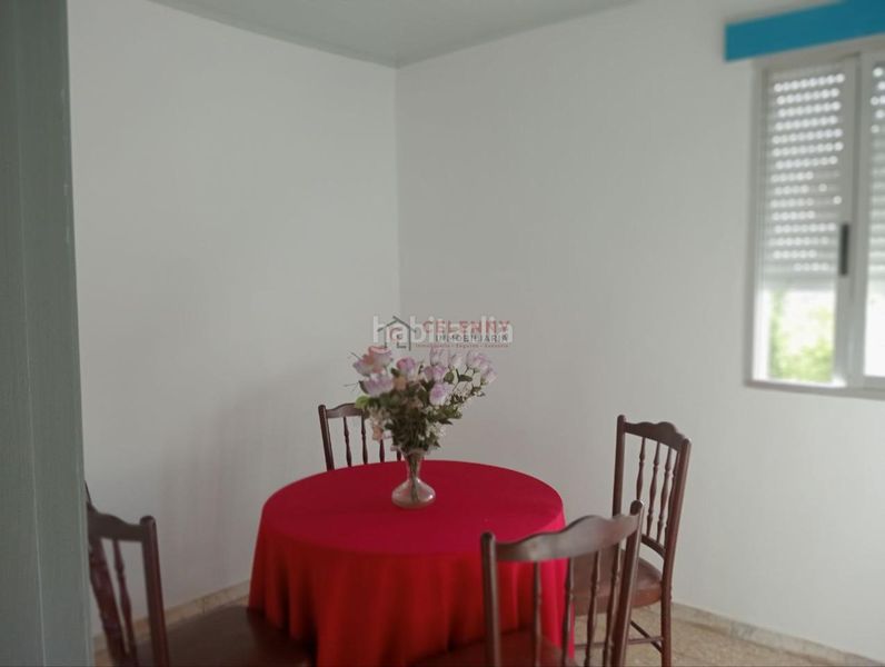 Foto b7a0f1e0-89a6-4121-a43b-8fc1a59ee820. Casale con riscaldamento in Cartelle