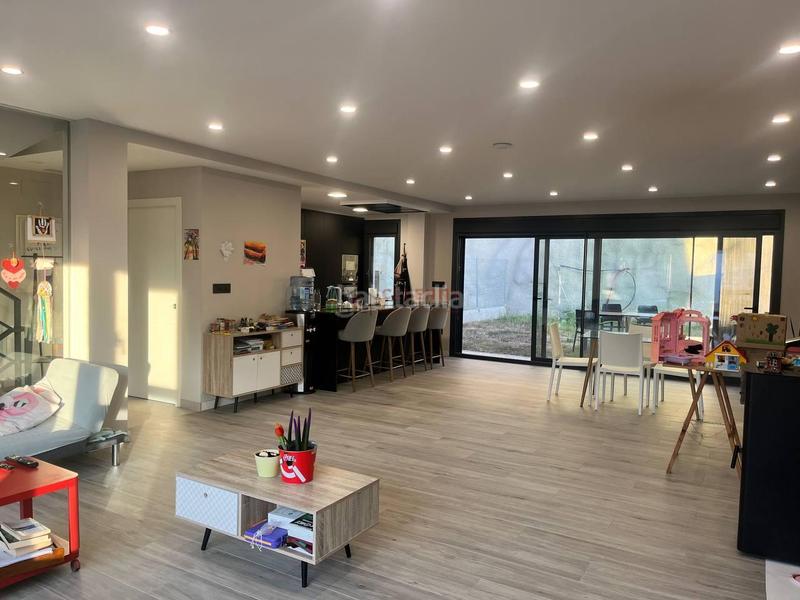 Foto 5d4d0c20-f8ec-40f4-ab70-53f302cbe116. Casa a schiera con riscaldamento parcheggio in Barrocanes Ourense