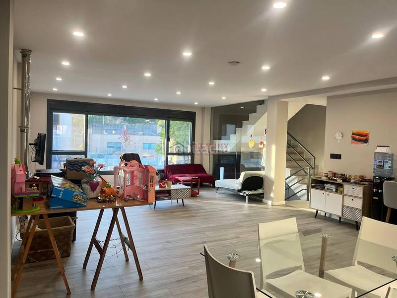 Foto 6253685f-e647-4761-a74b-fddb747ff744. Casa a schiera con riscaldamento parcheggio in Barrocanes Ourense