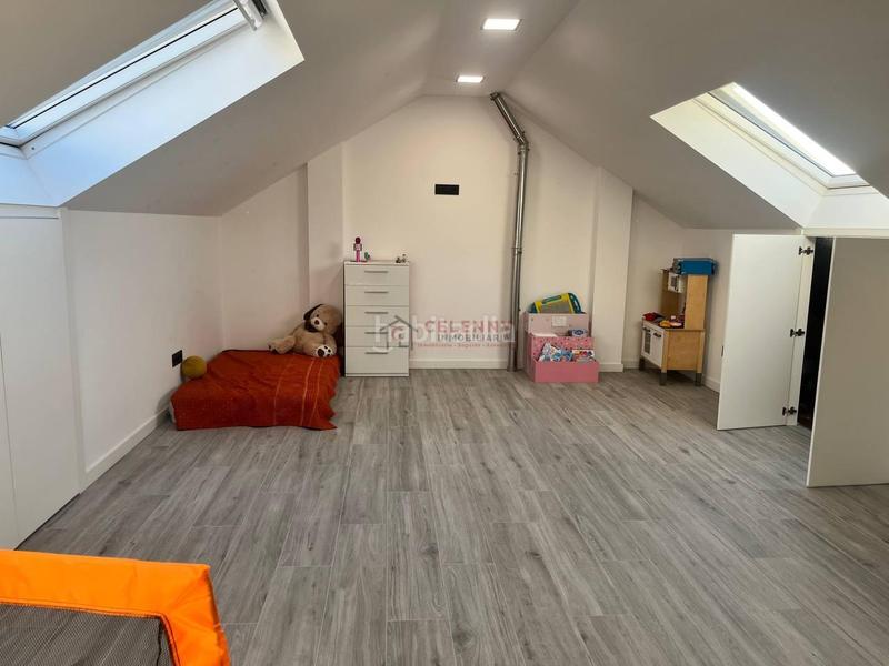 Foto 5b3e3a91-aa82-46c3-a579-14f45d162526. Maison jumelée avec chauffage parking dans Barrocanes Ourense