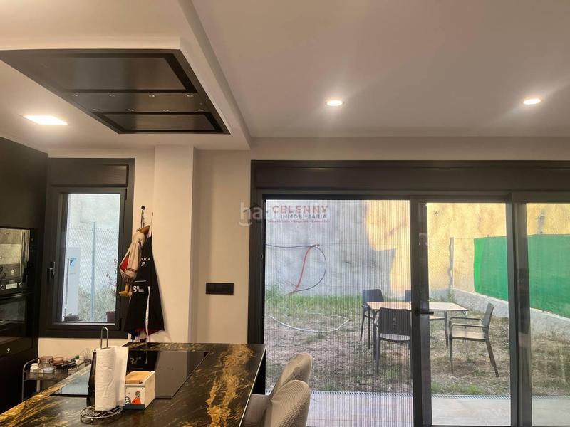 Foto 7f7255fc-8ae0-4f67-b857-3f0fe9150943. Semi detached house with heating parking in Barrocanes Ourense