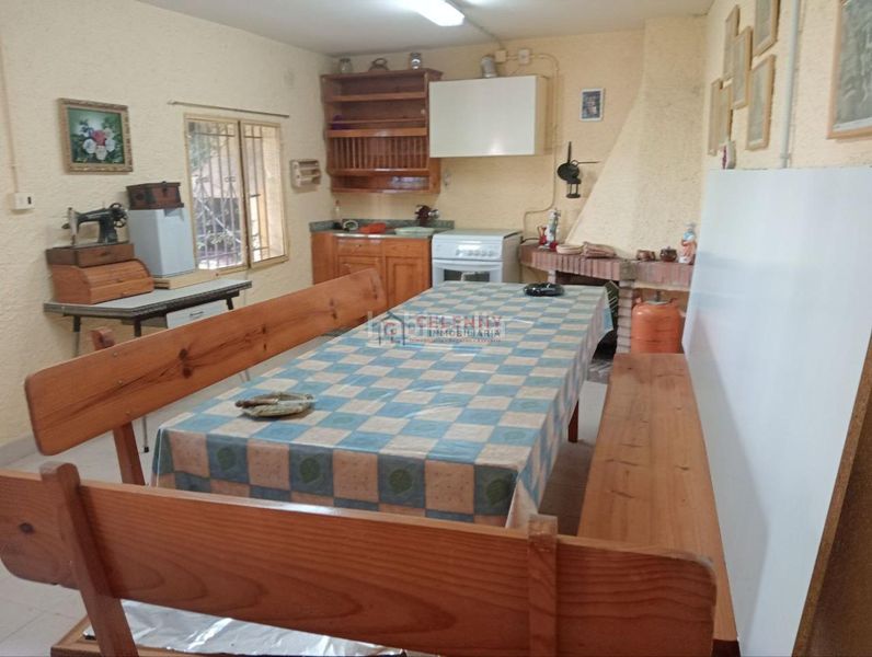 Foto aba06078-ed60-4abb-b5c9-b591c1733c54. Xalet amb calefacció aparcament a Coles