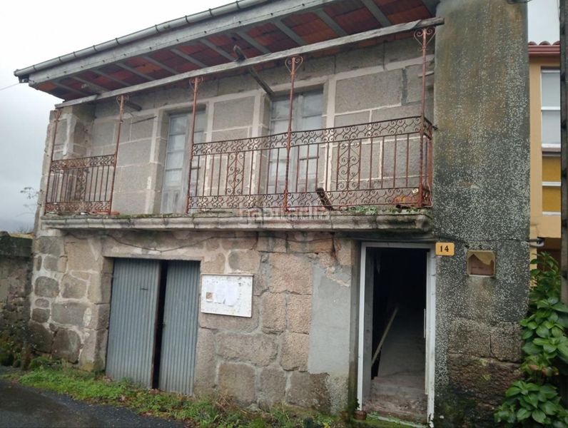 Foto acdac6d4-add7-4522-a639-10543e4aae75. Semi detached house with heating in Xunqueira de Espadanedo