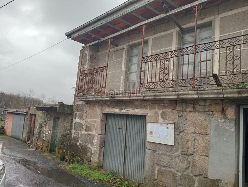 Foto dfce8ed4-a6d2-493b-96bb-5cf3b0684455. Semi detached house with heating in Xunqueira de Espadanedo
